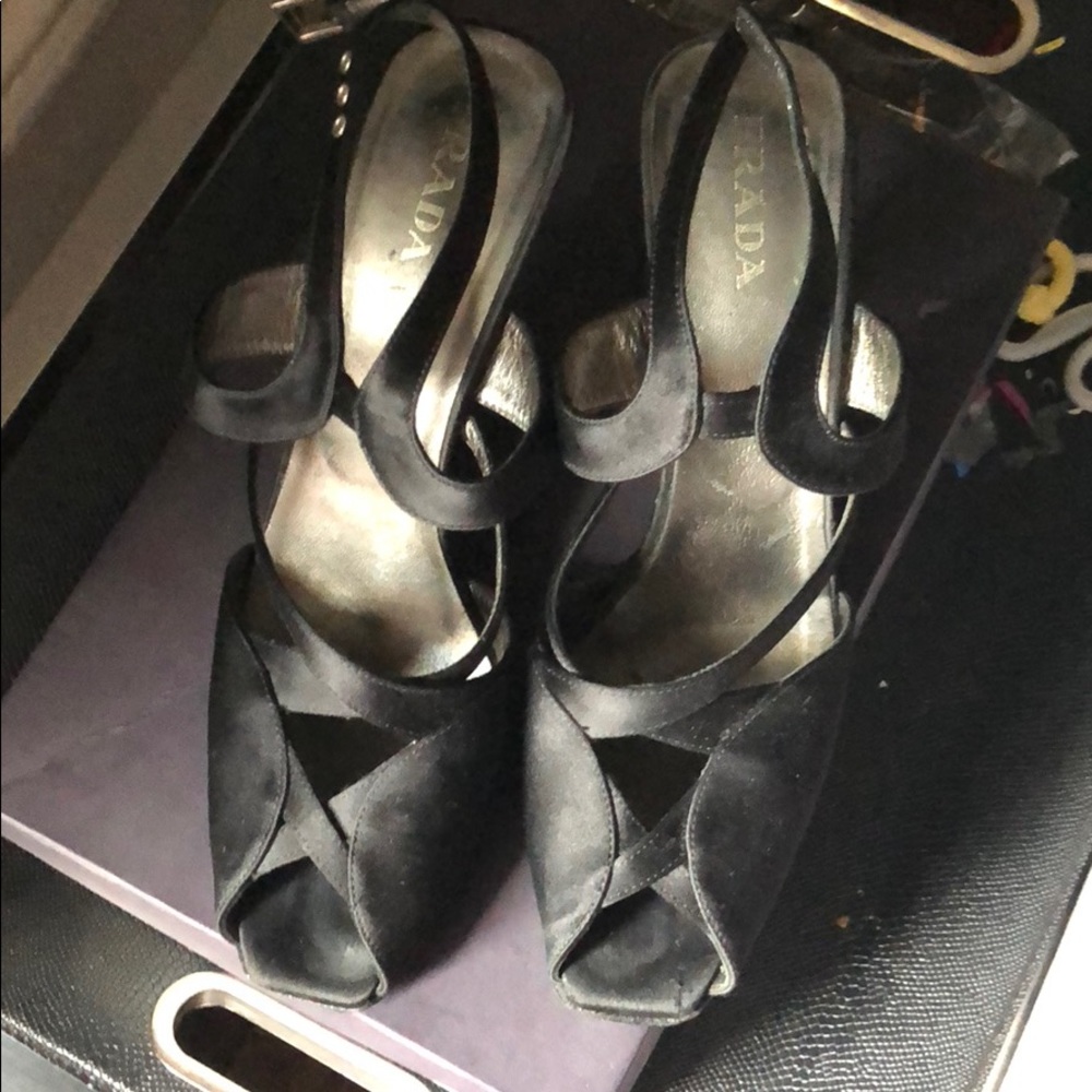 Shoes - Picture 5 of 5